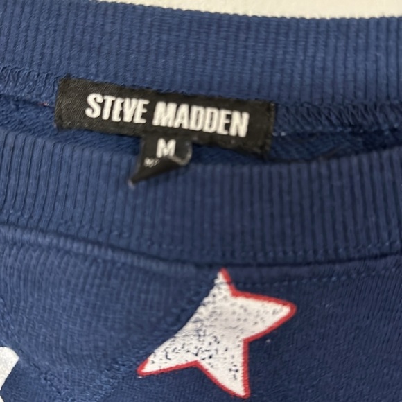 Steve Madden Women's Navy Blue Stars Cotton Sweatshirt Crop Graphic Size M - Picture 2 of 7
